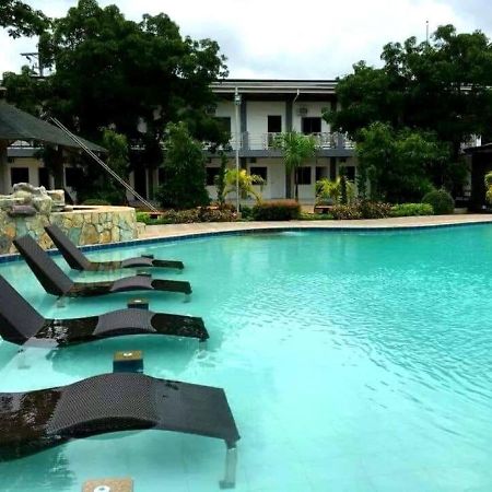 Floating Sanctuary Resort Powered By Cocotel Bulacan Exterior photo