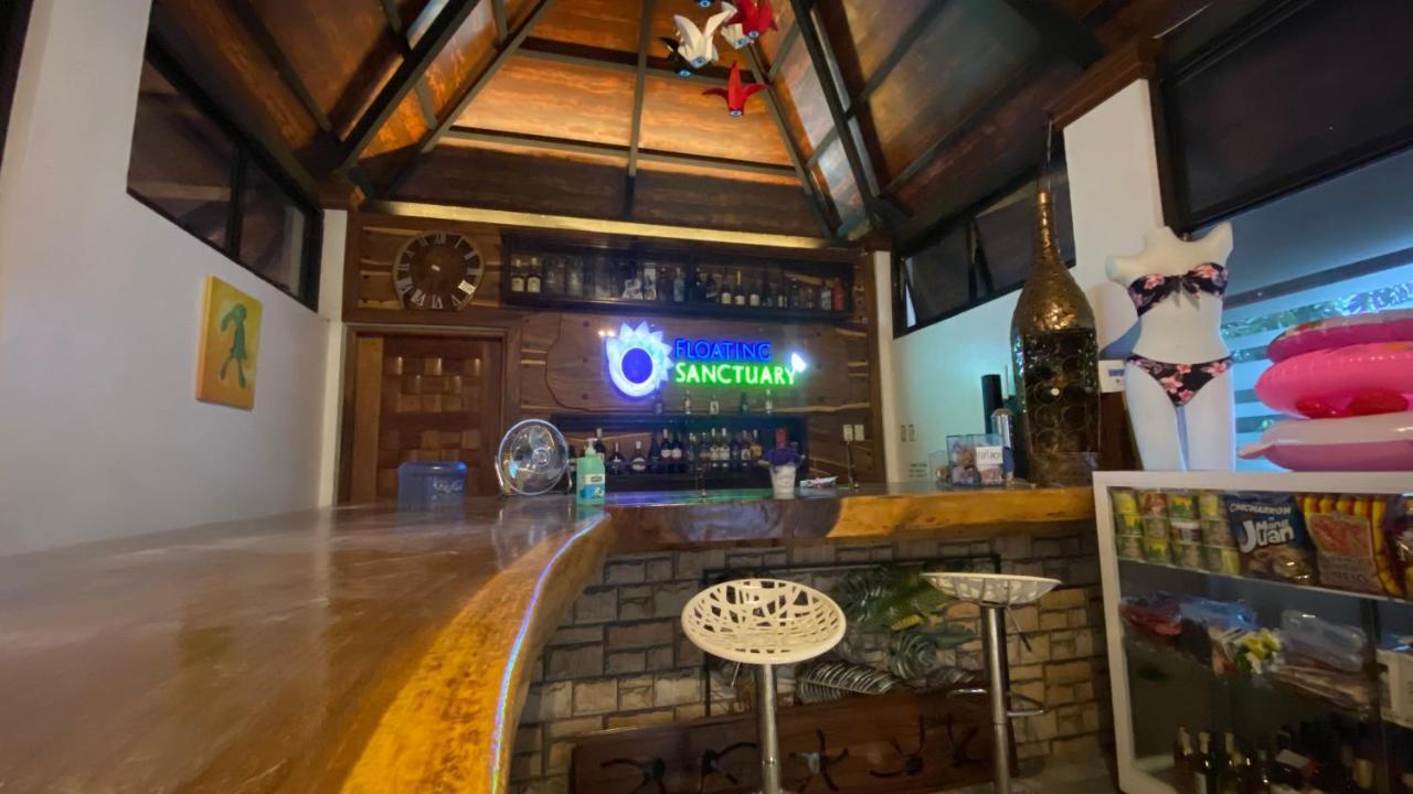 Floating Sanctuary Resort Powered By Cocotel Bulacan Exterior photo