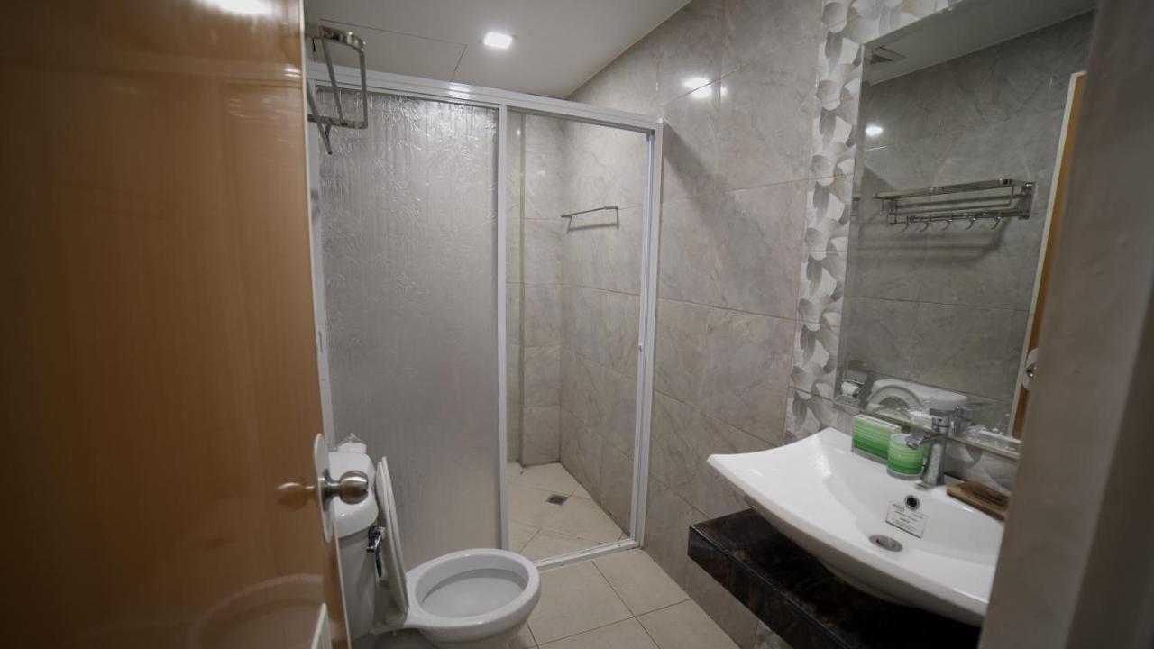 Floating Sanctuary Resort Powered By Cocotel Bulacan Room photo